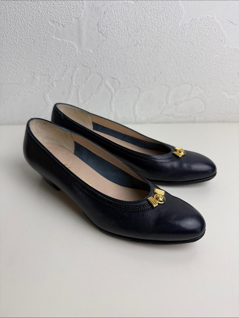 Salvadore Ferragamo Navy Leather Low Heel Flats Gold Accent Size 5.5